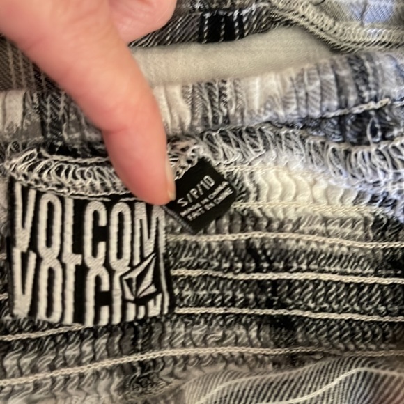 Volcom Plaid Dress - Picture 6 of 8